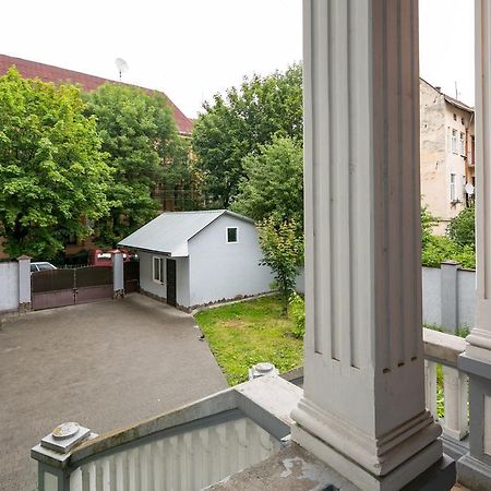 Apartment Fedkovycha Lviv Exterior photo
